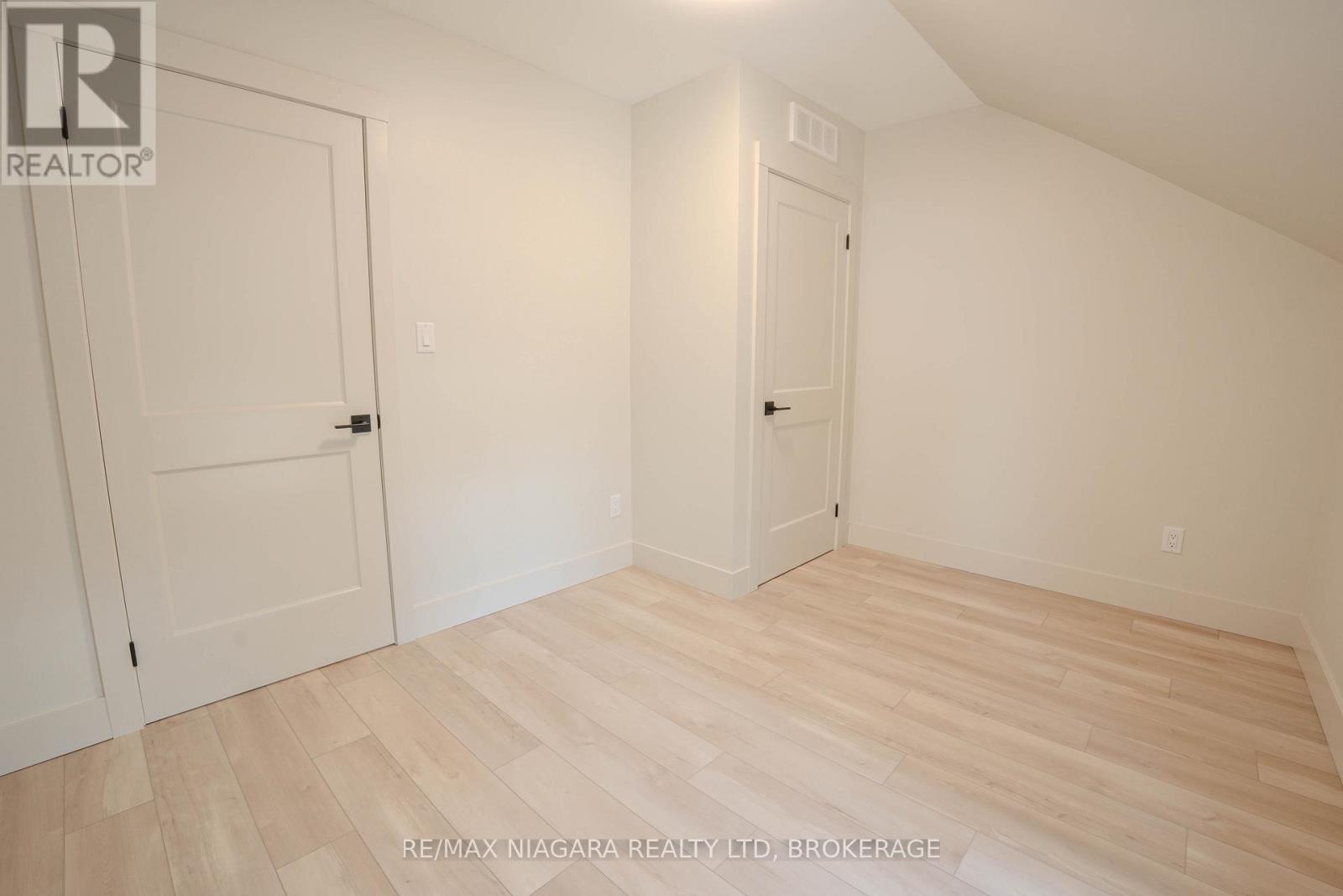 6 Almond Street, St. Catharines, Ontario  L2T 1E7 - Photo 30 - X12569372