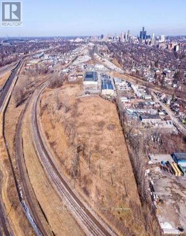 675 Tecumseh Road W, Windsor, Ontario  N8Z 1H4 - Photo 15 - X12569318