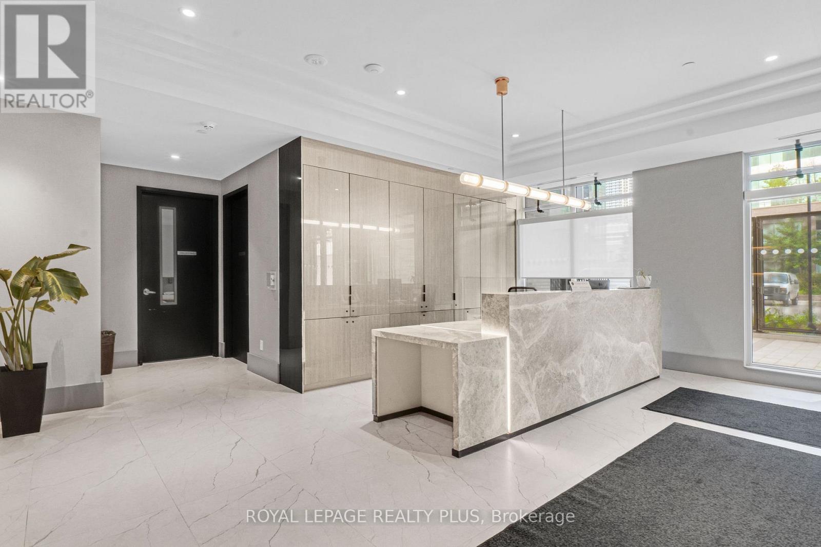 233 - 55 Duke Street W, Kitchener, Ontario N2H 0C9 - Photo 5 - X12569330