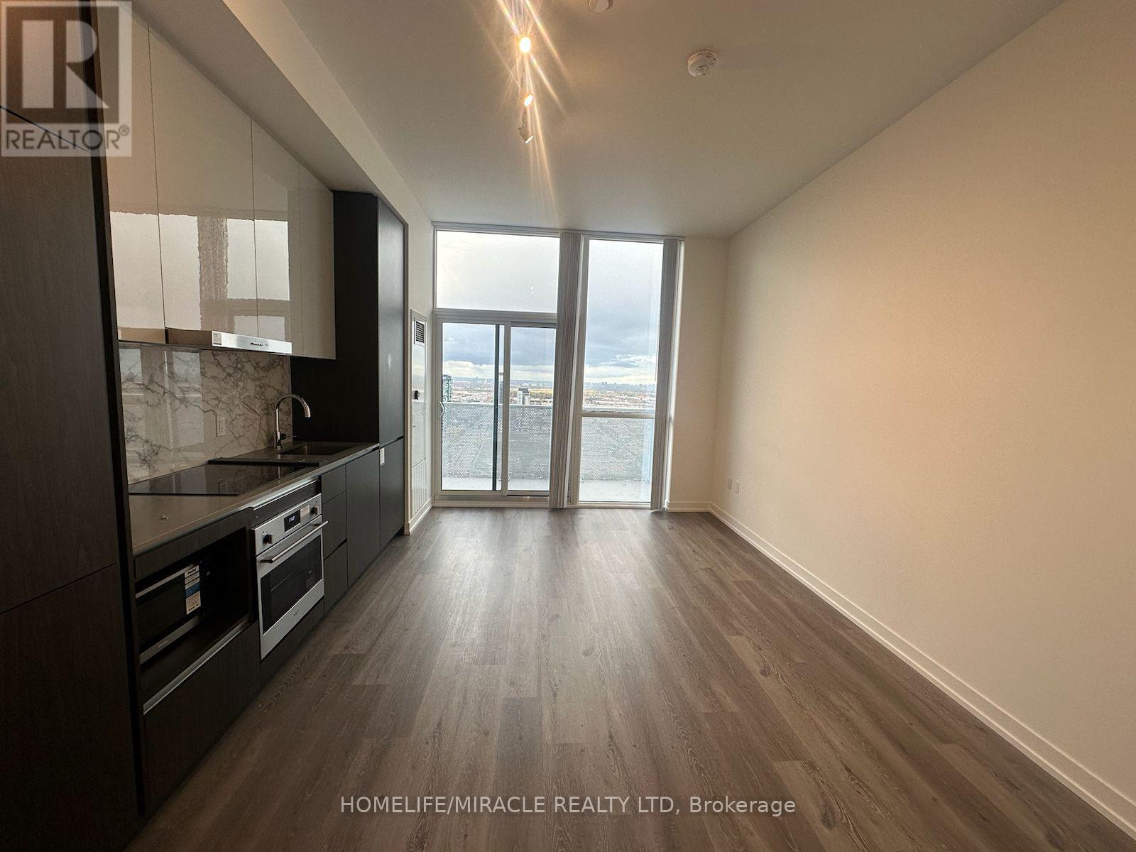 PH105 - 28 INTERCHANGE WAY, Vaughan, Ontario