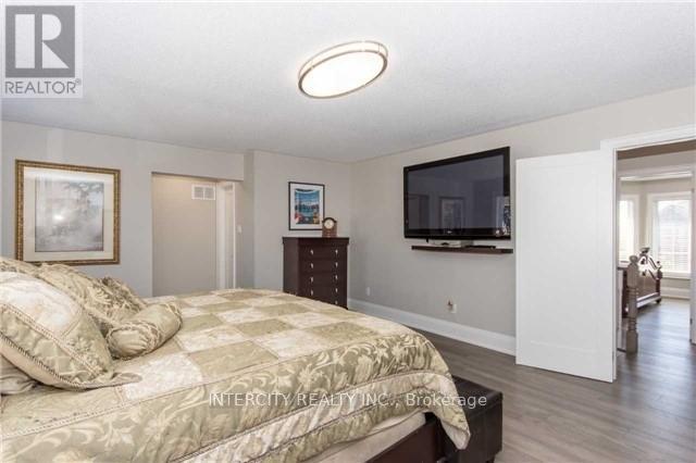 43 Crew Crescent, Vaughan, Ontario  L6A 3E9 - Photo 9 - N12569366