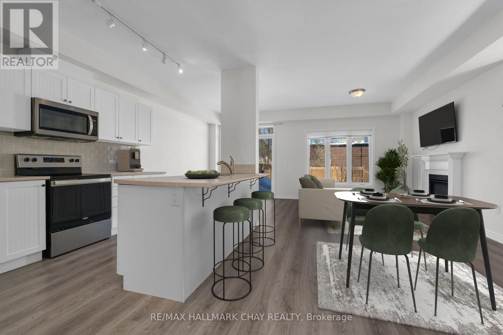 24 Churchlea Mews, Orillia, Ontario L3V 8K9 - Photo 6 - S12569348