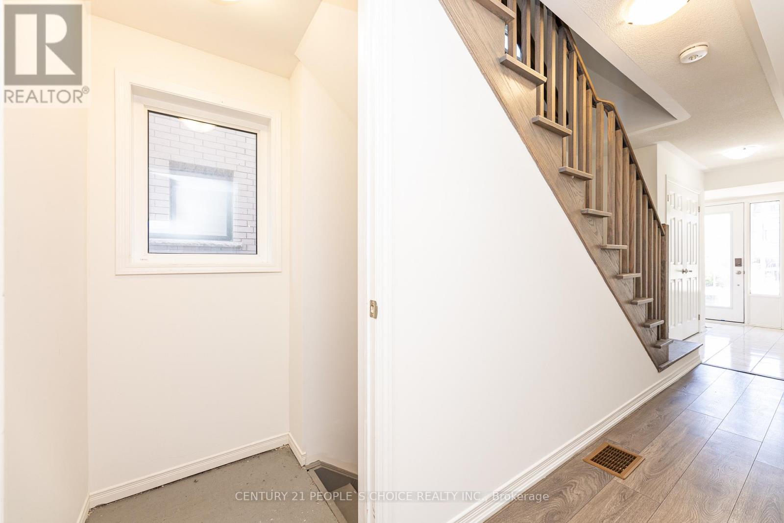 49 Woodstream Drive, Toronto, Ontario  M9W 6T4 - Photo 13 - W12569374