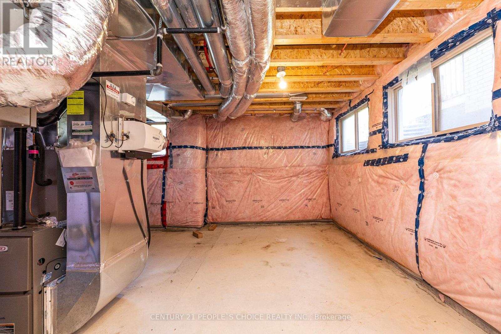 49 Woodstream Drive, Toronto, Ontario  M9W 6T4 - Photo 33 - W12569374