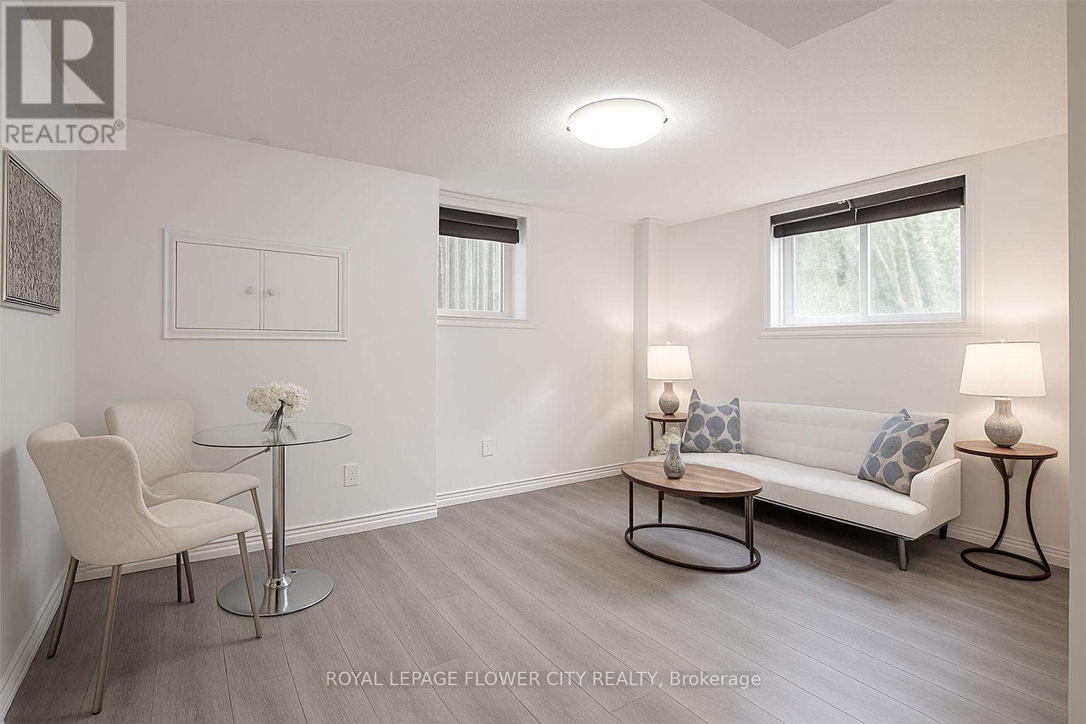 58 Carrington Place, Guelph, Ontario  N1G 5C3 - Photo 2 - X12569352