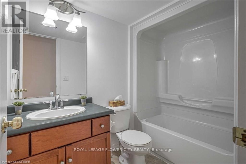 58 Carrington Place, Guelph, Ontario  N1G 5C3 - Photo 8 - X12569352