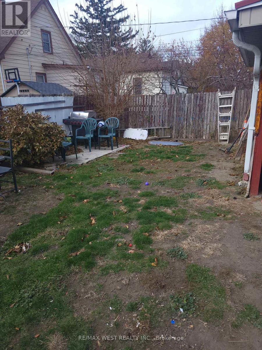 1240 - 1238 Niagara Street, Windsor, Ontario  N9A 3V6 - Photo 5 - X12569358