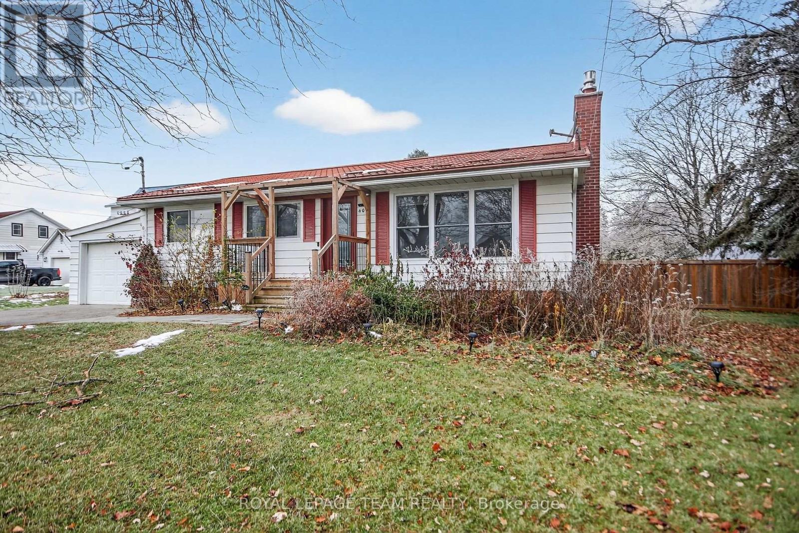 401 Clothier Street W, North Grenville, Ontario  K0G 1J0 - Photo 1 - X12569408