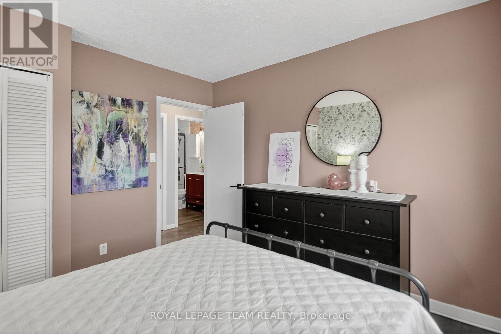 401 Clothier Street W, North Grenville, Ontario  K0G 1J0 - Photo 20 - X12569408