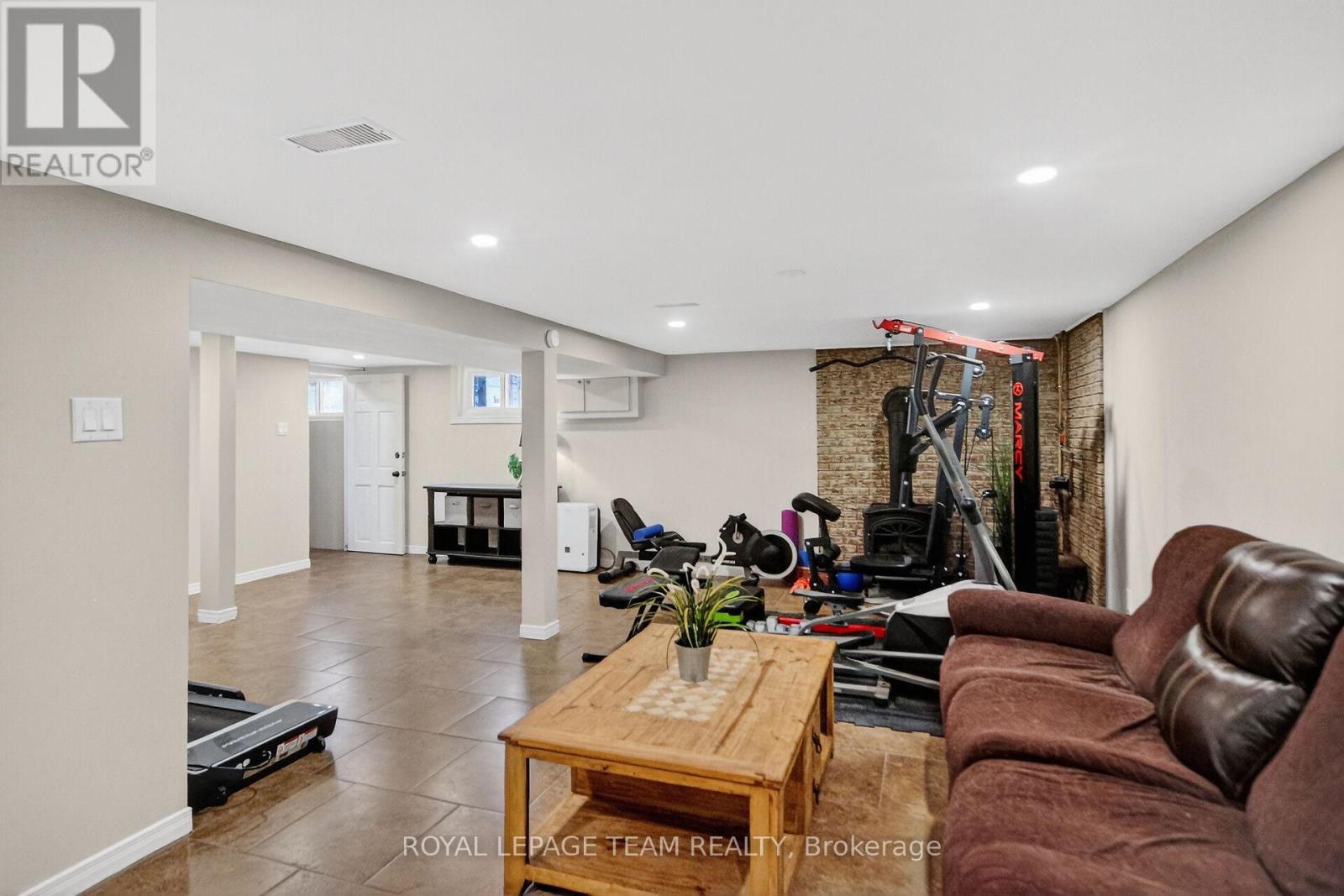 401 Clothier Street W, North Grenville, Ontario  K0G 1J0 - Photo 28 - X12569408