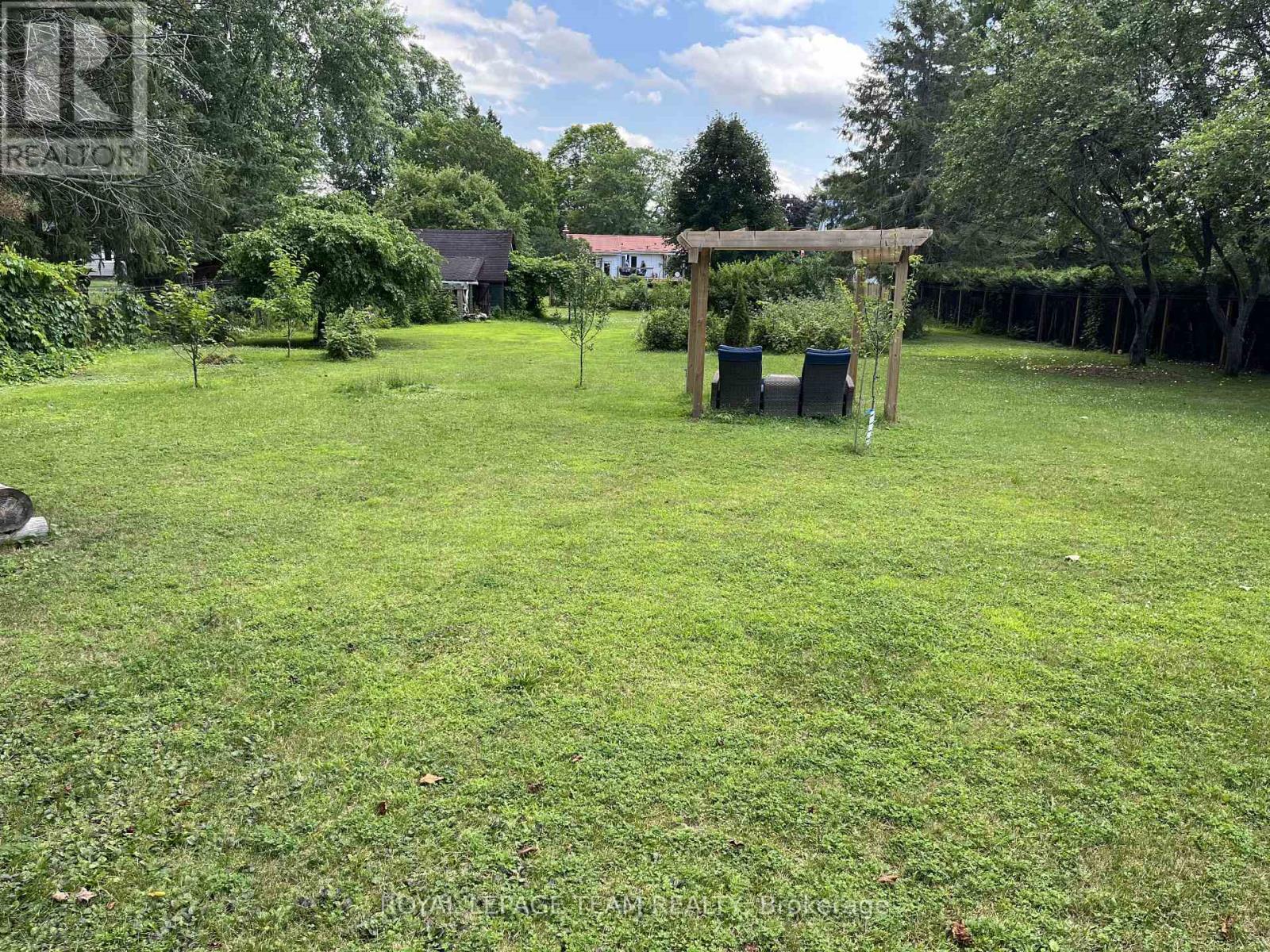 401 Clothier Street W, North Grenville, Ontario  K0G 1J0 - Photo 42 - X12569408