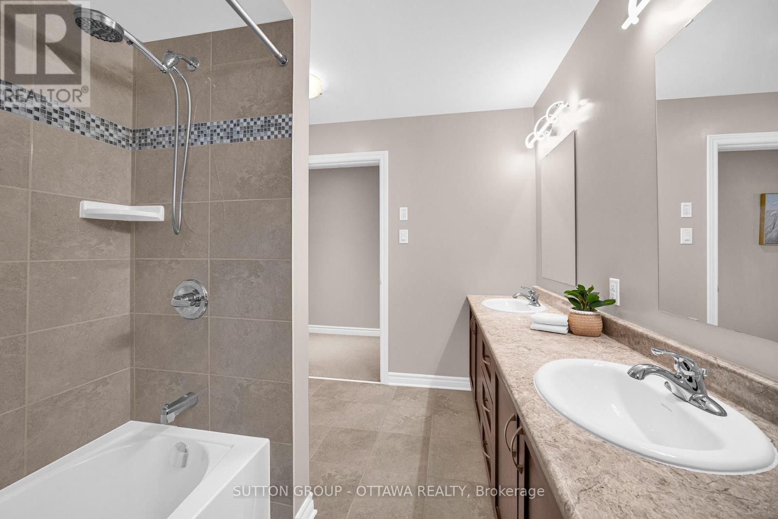 412 Odessa Way, Ottawa, Ontario  K2J 5X7 - Photo 36 - X12569446