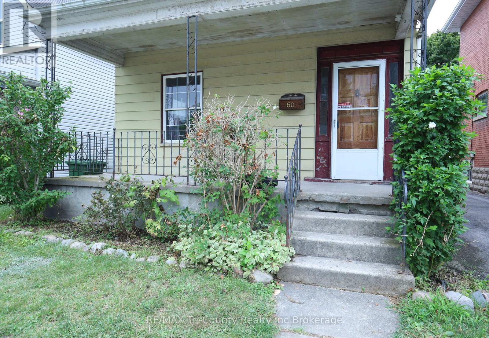 60 Manitoba Street, St. Thomas, Ontario  N5P 3A4 - Photo 3 - X12569442