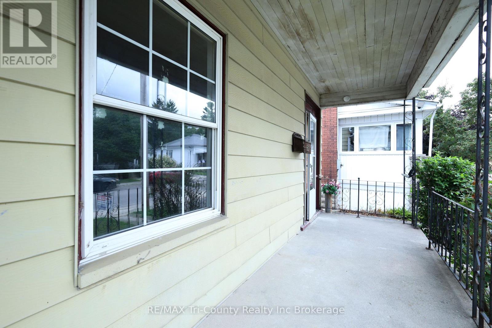 60 Manitoba Street, St. Thomas, Ontario  N5P 3A4 - Photo 4 - X12569442