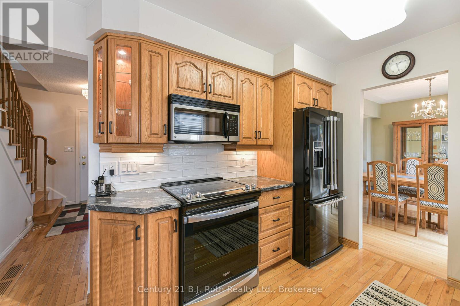 215 Park Street, Orillia, Ontario  L3V 5V7 - Photo 20 - S12569406