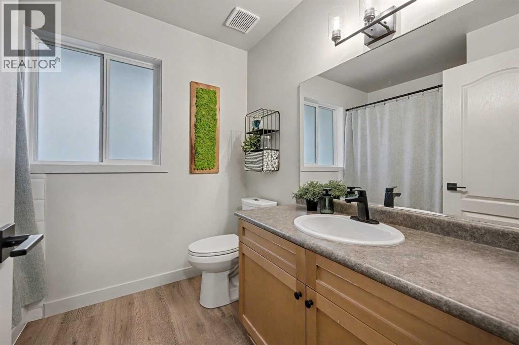 124 Country Hills Gardens Nw, Calgary, Alberta  T3K 5G2 - Photo 35 - A2269065