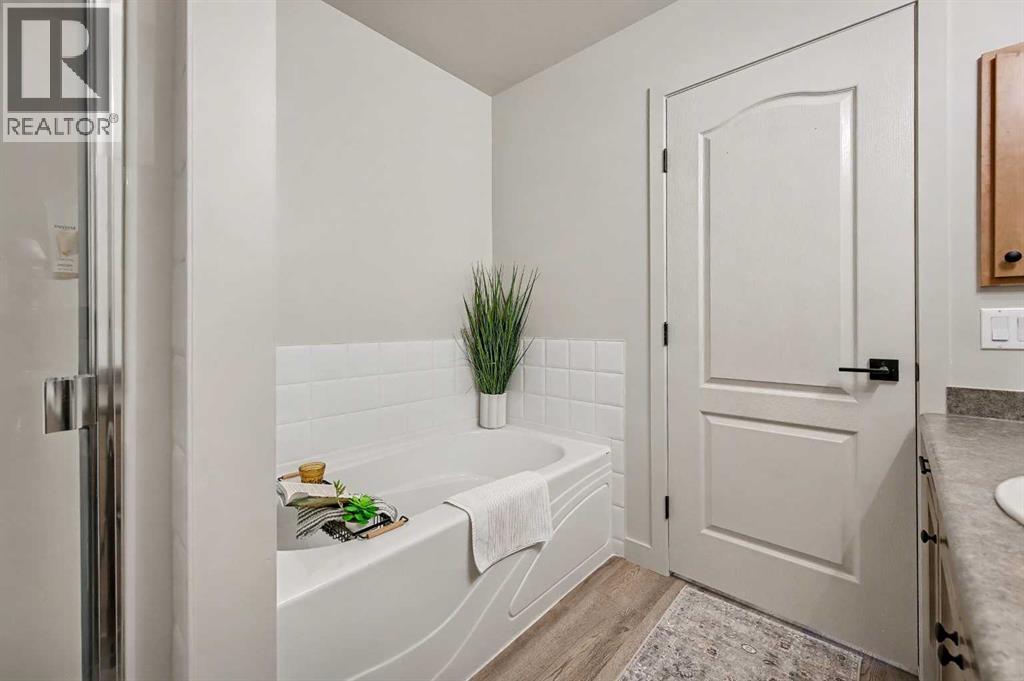 124 Country Hills Gardens Nw, Calgary, Alberta  T3K 5G2 - Photo 28 - A2269065