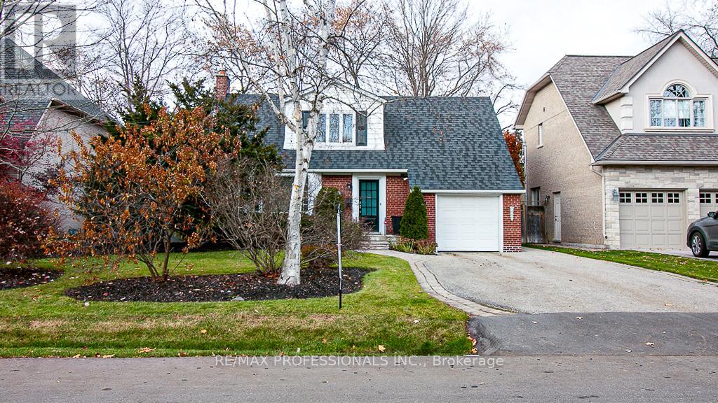 44 ROBIN HOOD ROAD, Toronto, Ontario