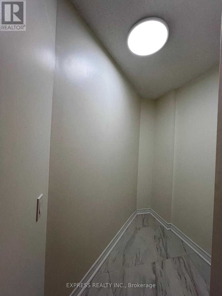 610 - 152 St. Patrick Street, Toronto, Ontario  M5T 3J9 - Photo 7 - C12569416