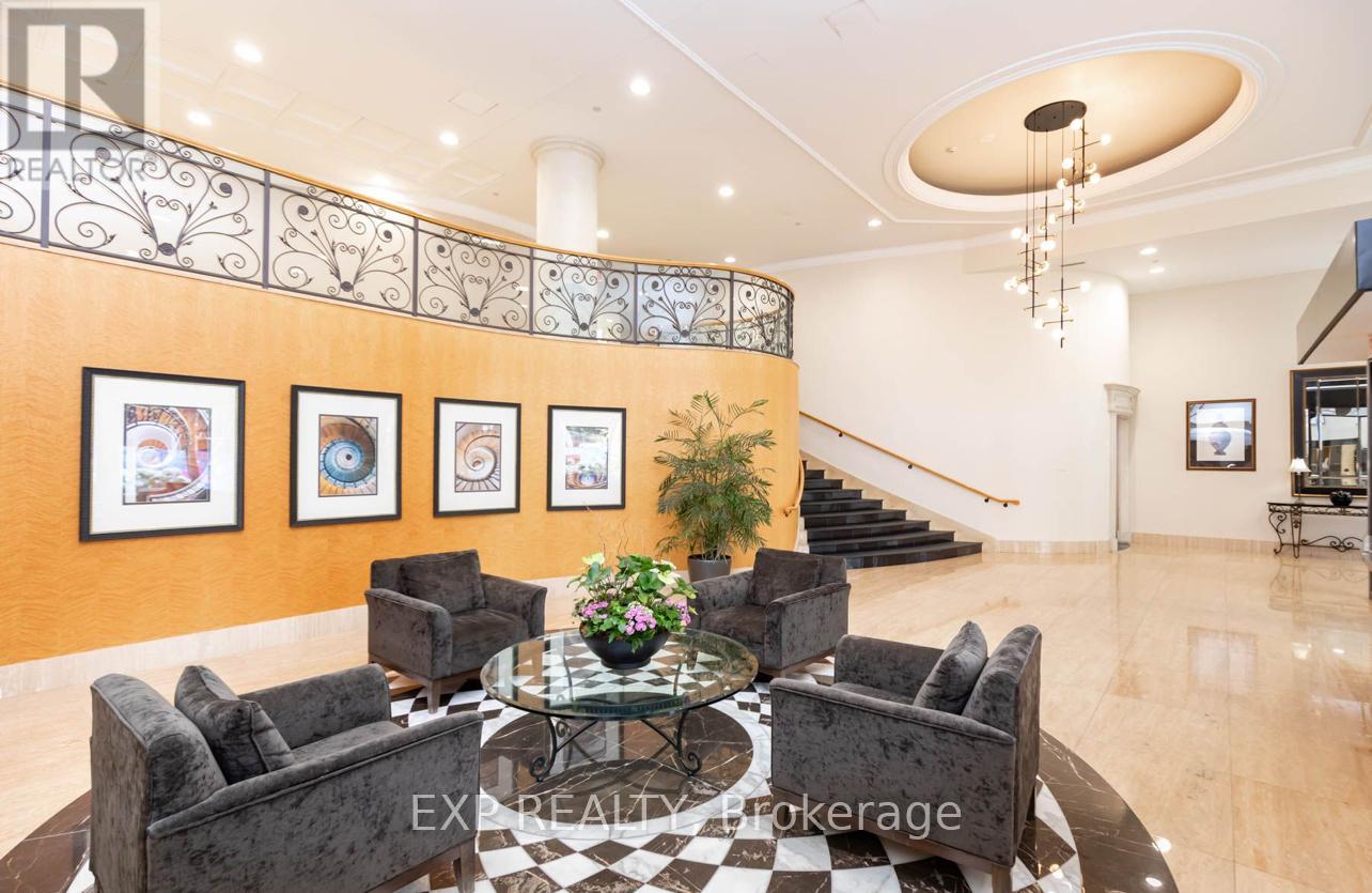 619 - 10 Delisle Avenue, Toronto, Ontario  M4V 3C6 - Photo 2 - C12569430