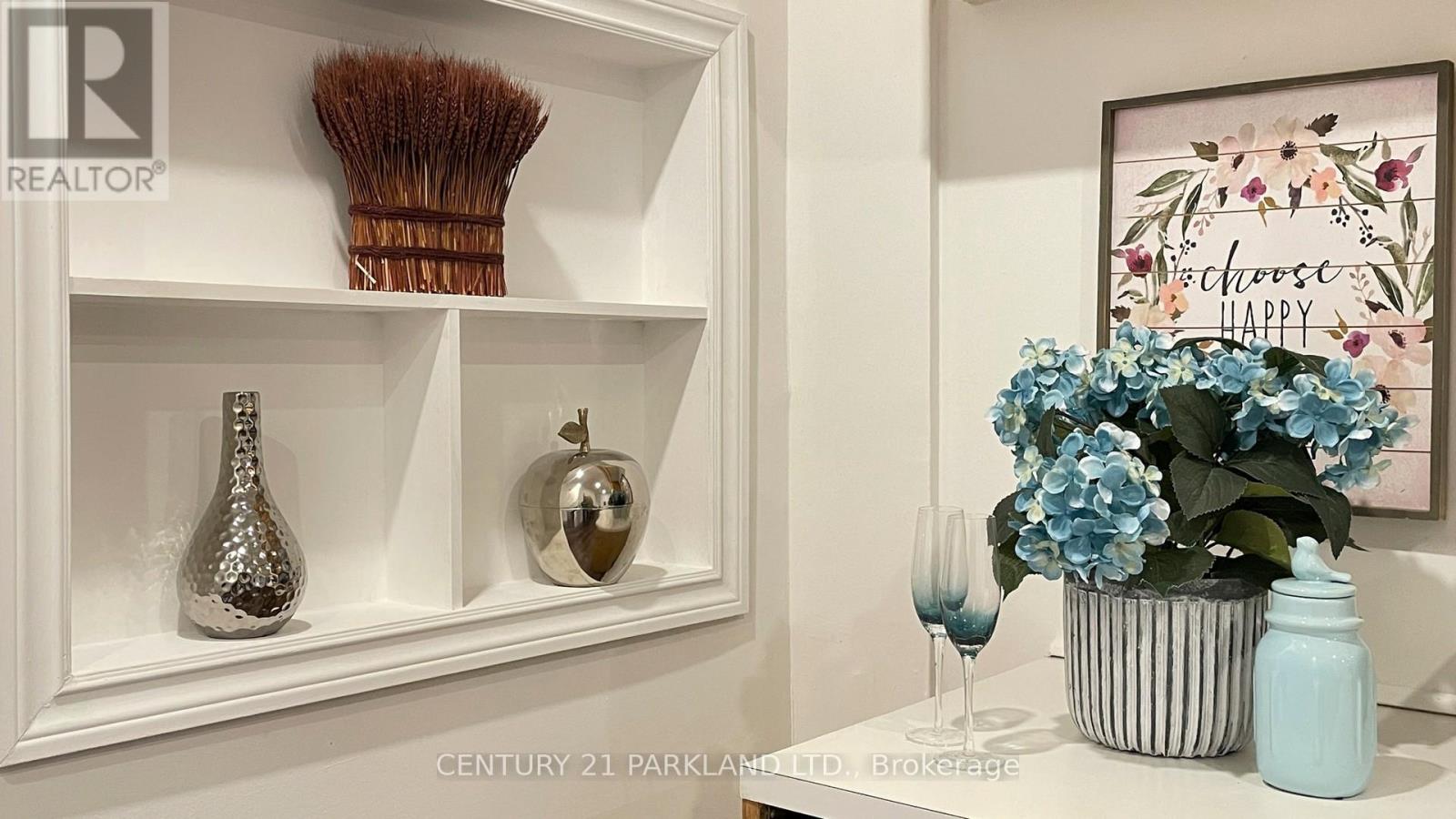 737 Manning Avenue, Toronto, Ontario  M6G 2W5 - Photo 12 - C12569434