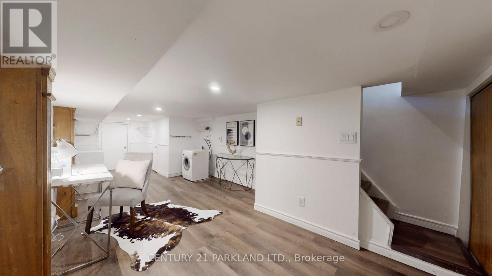 737 Manning Avenue, Toronto, Ontario  M6G 2W5 - Photo 25 - C12569434