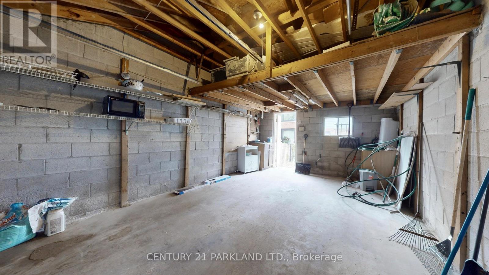 737 Manning Avenue, Toronto, Ontario  M6G 2W5 - Photo 34 - C12569434