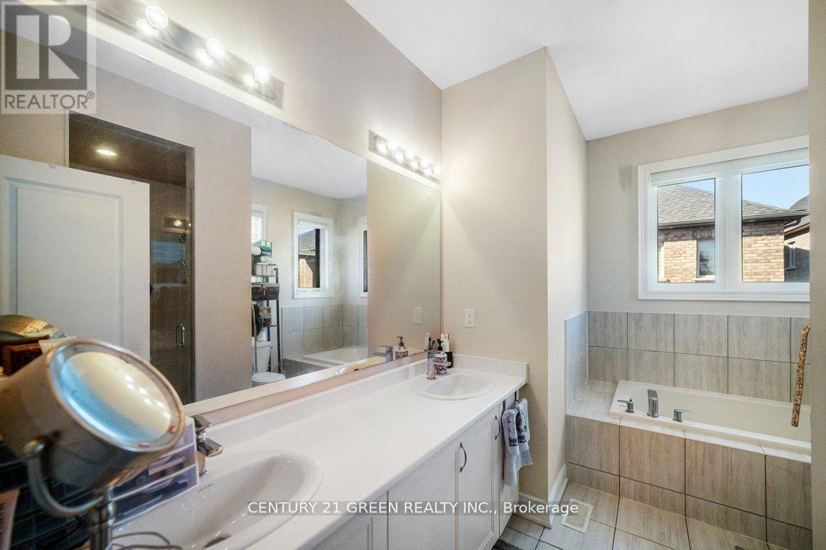 9 Coates Of Arms Lane N, Ajax, Ontario  L1T 3S2 - Photo 24 - E12569414