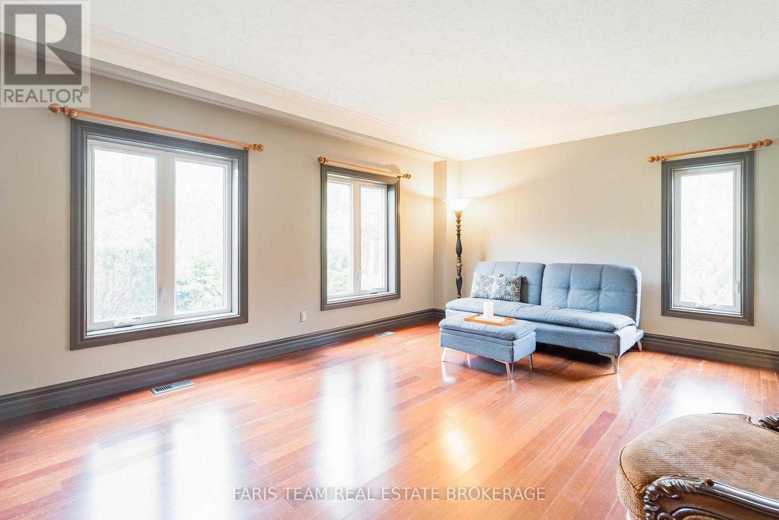 1762 Wilkinson Street, Innisfil, Ontario  L9S 1X3 - Photo 13 - N12566174