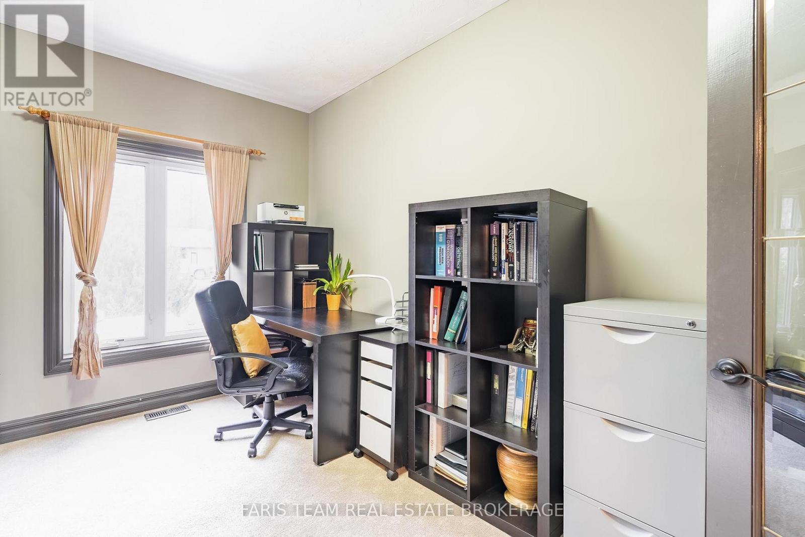 1762 Wilkinson Street, Innisfil, Ontario  L9S 1X3 - Photo 17 - N12566174