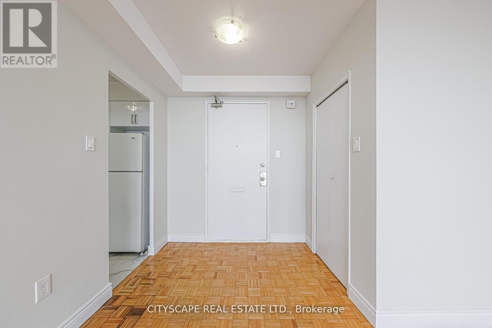616 - 1442 Lawrence Avenue W, Toronto, Ontario  M6L 1B2 - Photo 2 - W12569432