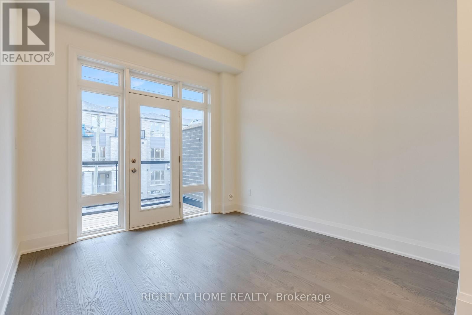 3319 Taha Gardens, Oakville, Ontario  L6M 5R9 - Photo 14 - W12569438