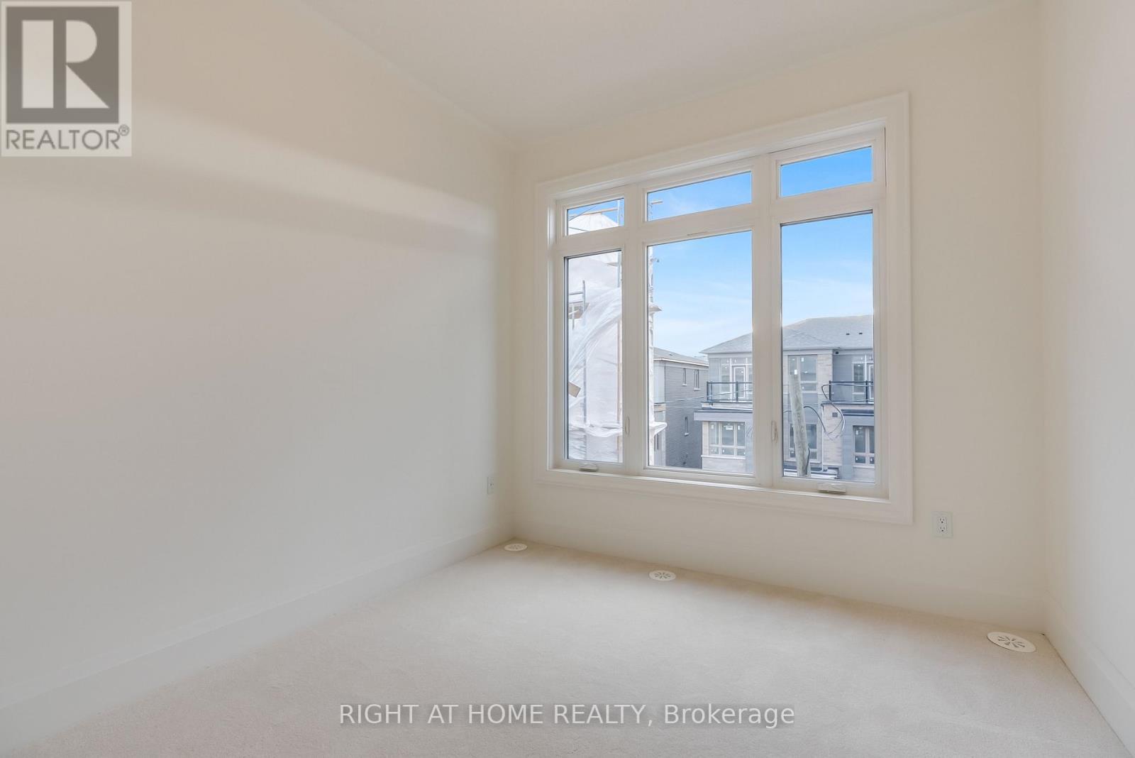 3319 Taha Gardens, Oakville, Ontario  L6M 5R9 - Photo 27 - W12569438