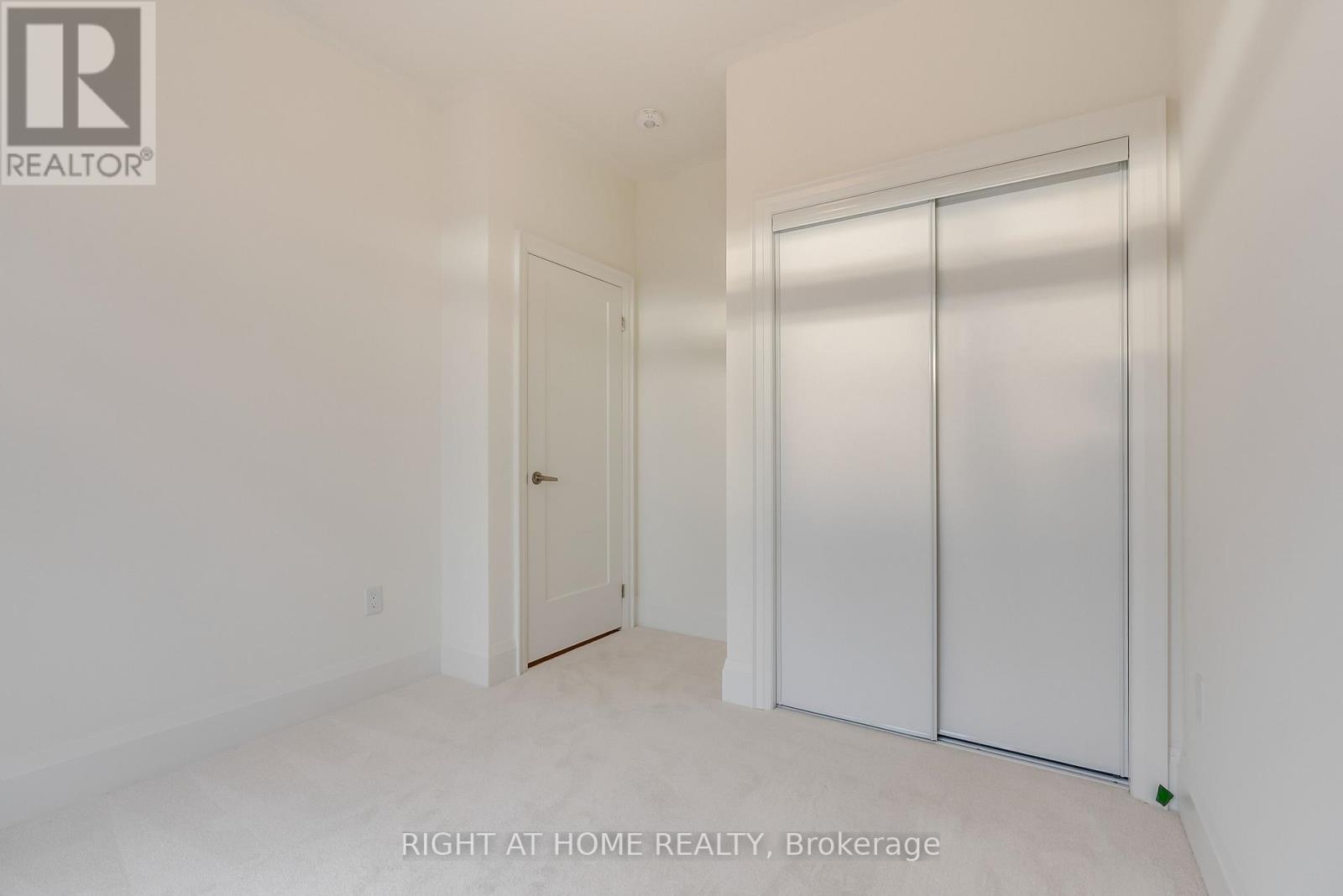 3319 Taha Gardens, Oakville, Ontario  L6M 5R9 - Photo 28 - W12569438