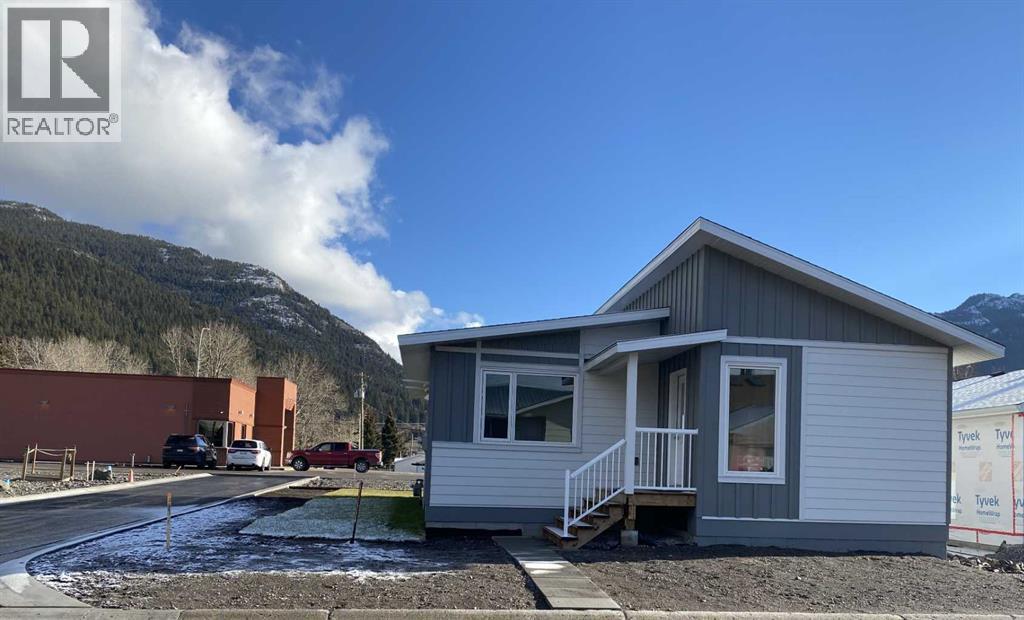 2131 128 Street, Blairmore, Alberta  T0K 0E0 - Photo 1 - A2253833