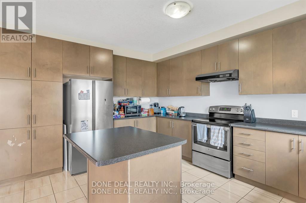 109 Showcase Drive, Hamilton, Ontario  L0R 1P0 - Photo 7 - X12569420