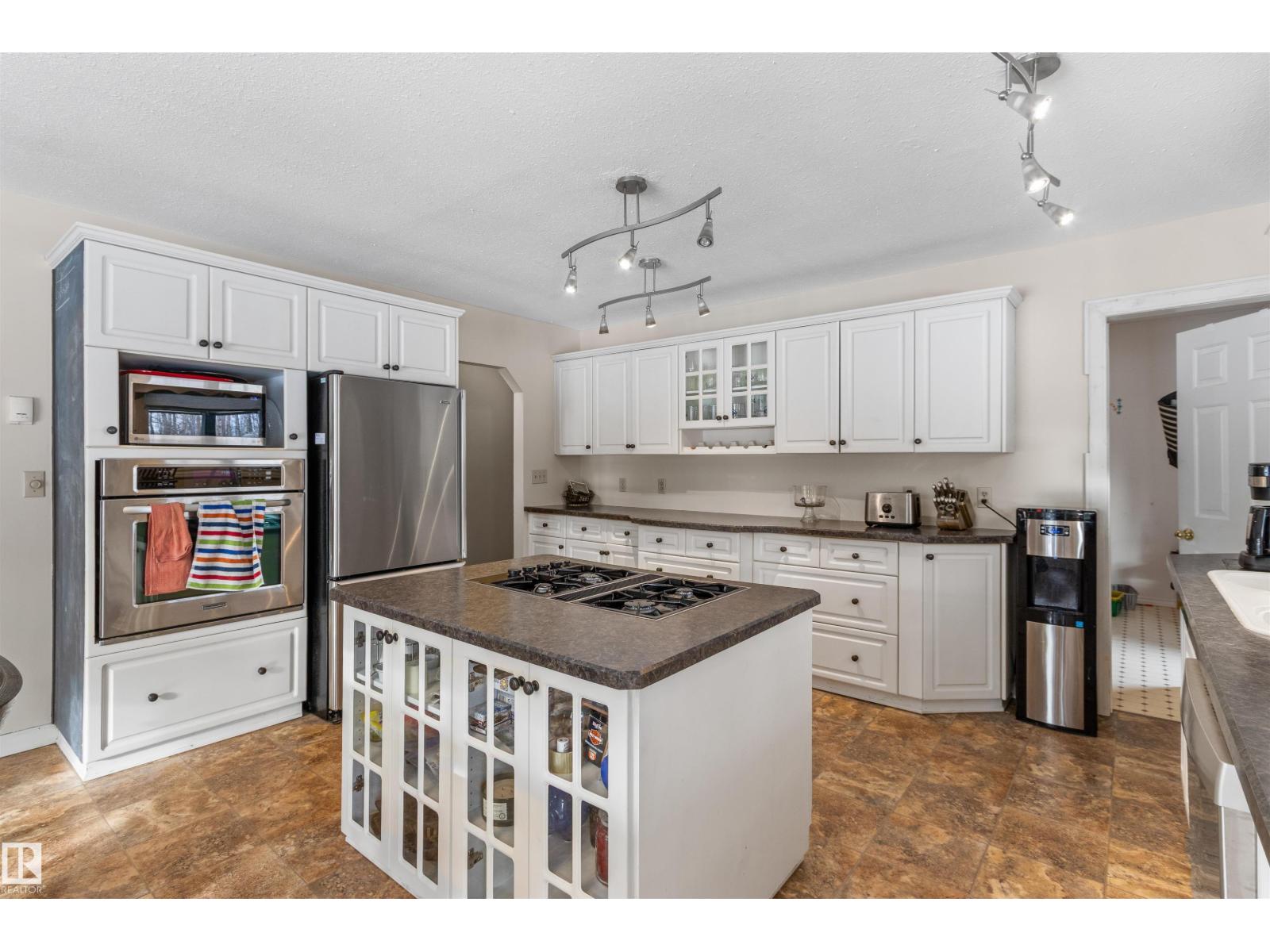 75042 Twp Road 464, Rural Wetaskiwin County, Alberta  T0C 0A0 - Photo 20 - E4466536