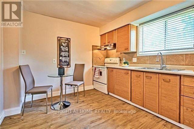 702 Brock Street S, Whitby, Ontario  L1N 4L2 - Photo 14 - E12566556