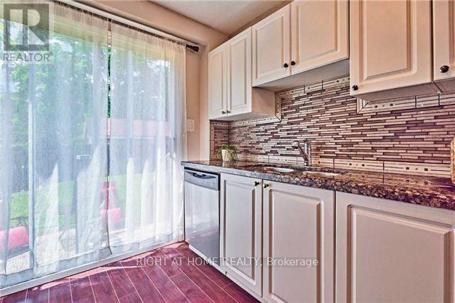 702 Brock Street S, Whitby, Ontario  L1N 4L2 - Photo 7 - E12566556