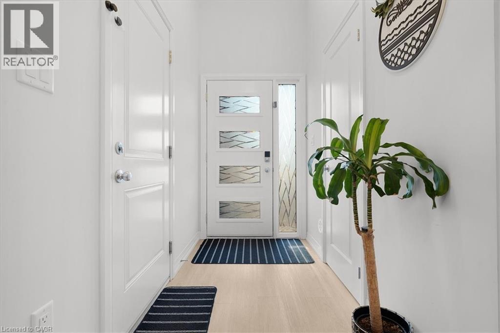 155 Equestrian Way Unit# 61, Cambridge, Ontario  N3E 0E8 - Photo 3 - 40789682