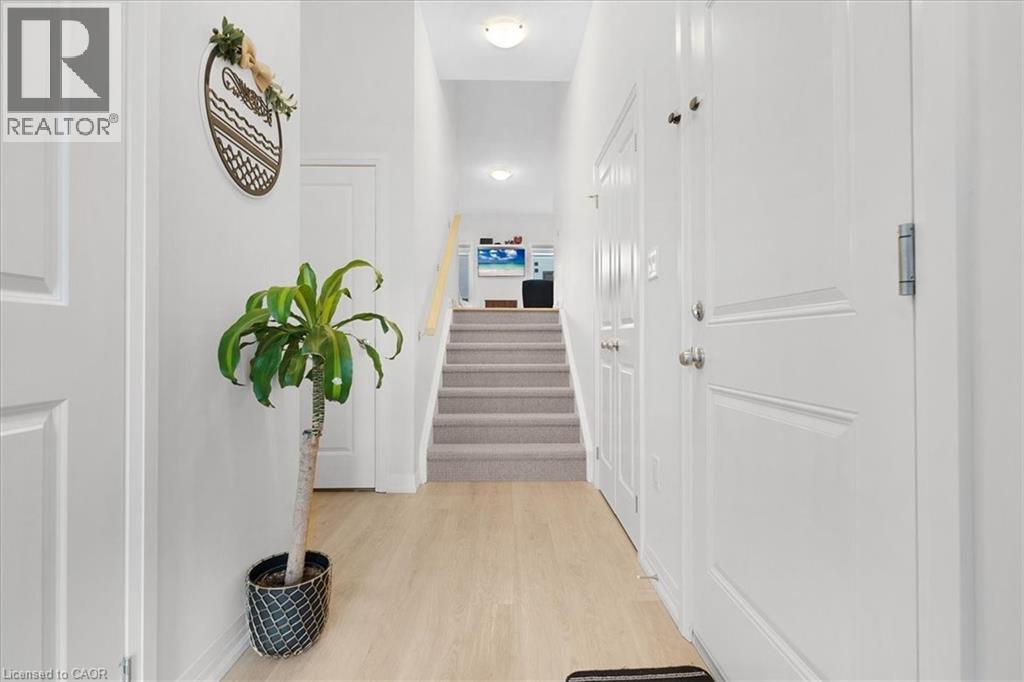 155 Equestrian Way Unit# 61, Cambridge, Ontario  N3E 0E8 - Photo 4 - 40789682