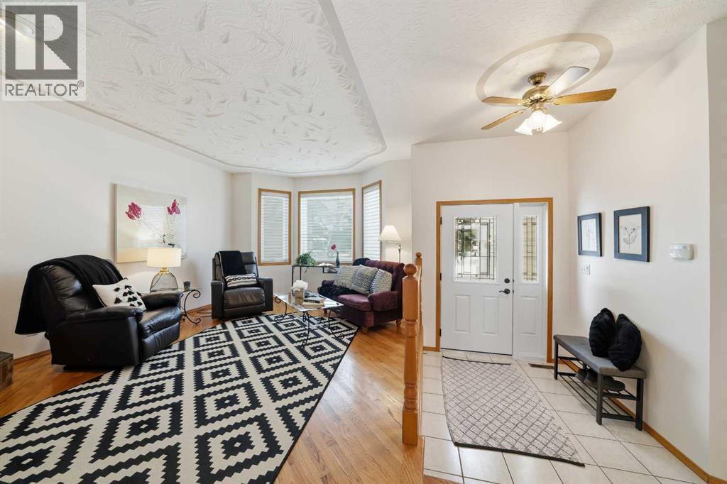 108 Dunham Close, Red Deer, Alberta  T4R 2J2 - Photo 6 - A2272210