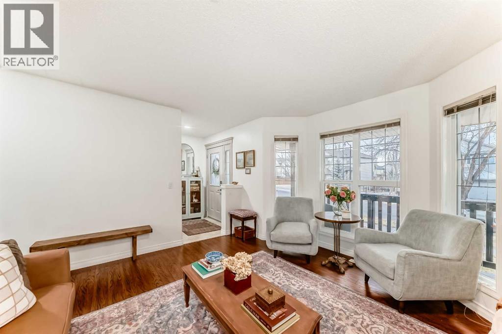 18 Crystal Shores Road, Okotoks, Alberta  T1S 2C6 - Photo 17 - A2272045