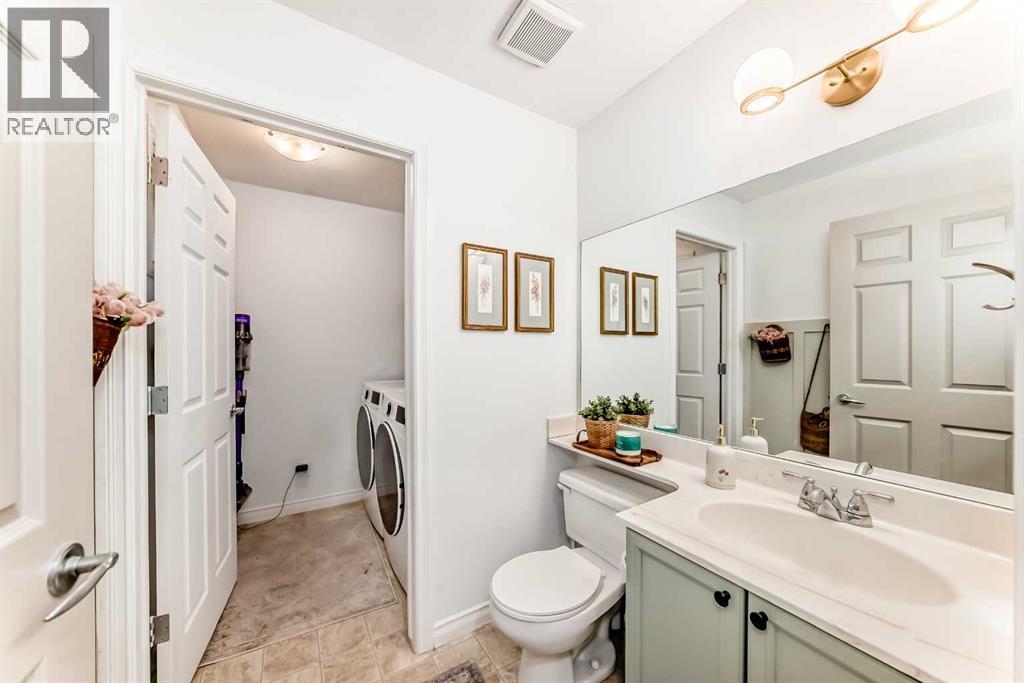 18 Crystal Shores Road, Okotoks, Alberta  T1S 2C6 - Photo 19 - A2272045