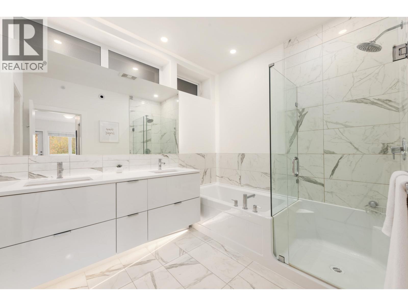 3 3595 Salal Drive, North Vancouver, British Columbia  V7G 0A7 - Photo 21 - R3067038