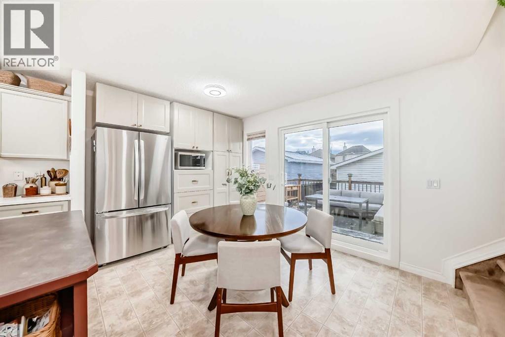 18 Crystal Shores Road, Okotoks, Alberta  T1S 2C6 - Photo 5 - A2272045