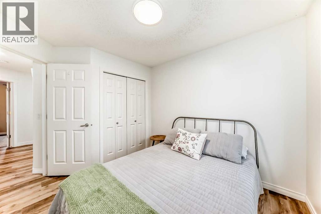 18 Crystal Shores Road, Okotoks, Alberta  T1S 2C6 - Photo 26 - A2272045