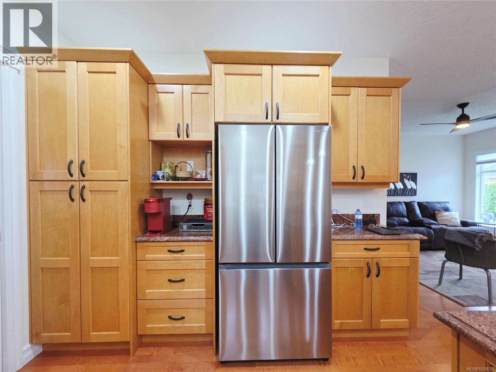 2040 Sussex Dr, Courtenay, British Columbia  V9N 3R3 - Photo 10 - 1020639