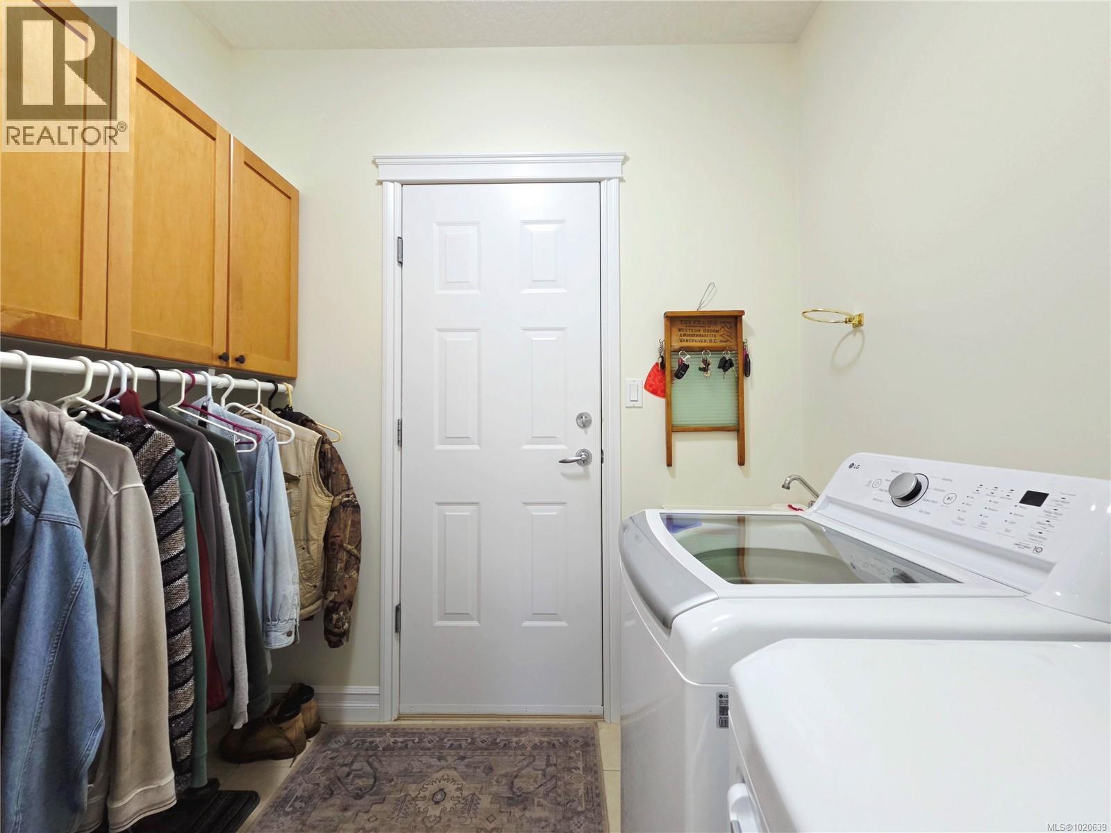 2040 Sussex Dr, Courtenay, British Columbia  V9N 3R3 - Photo 31 - 1020639