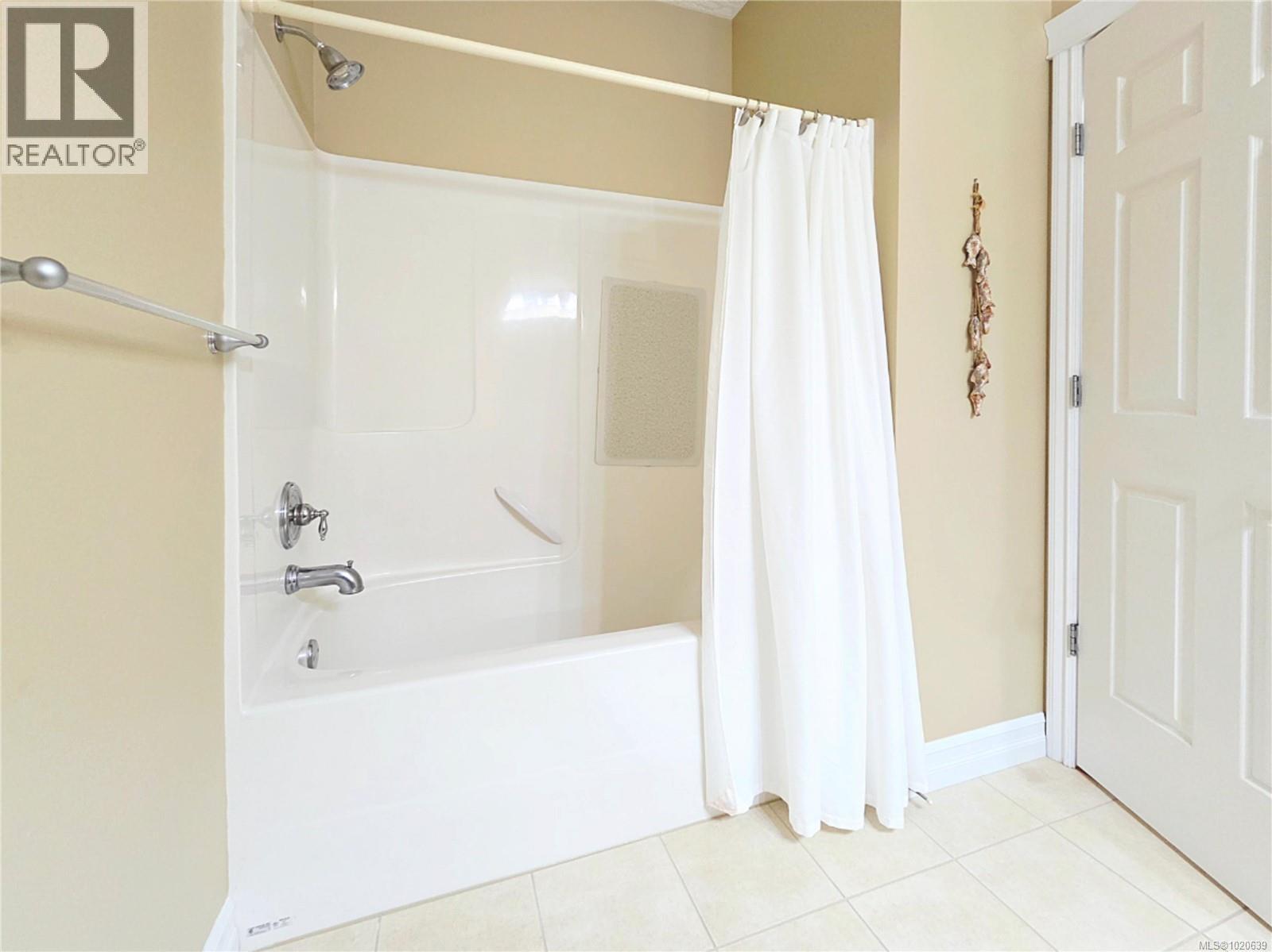 2040 Sussex Dr, Courtenay, British Columbia  V9N 3R3 - Photo 20 - 1020639